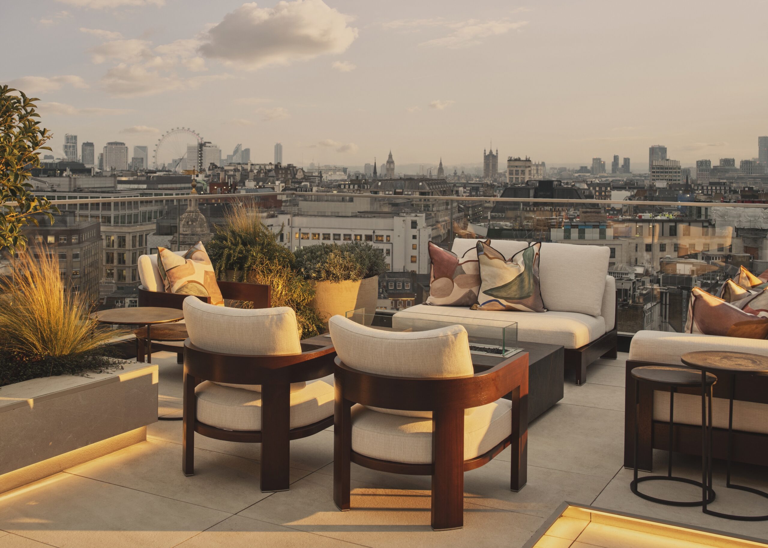 A Contemporary Icon in Mayfair