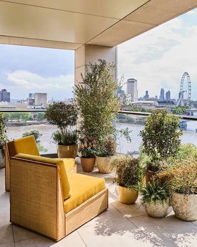 180 Quarter: A New Way to Experience London